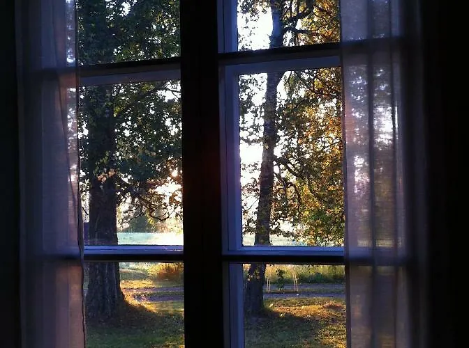 Olo Tila בית הארחה *